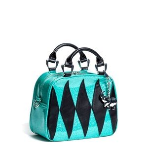 🎪BRAND NEW LDV CIRCUS TOTE!🎪